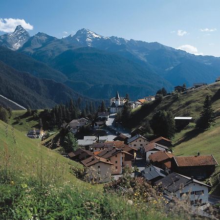 Boutique-Hotel Garni Bellevue Davos Wiesen Luaran gambar
