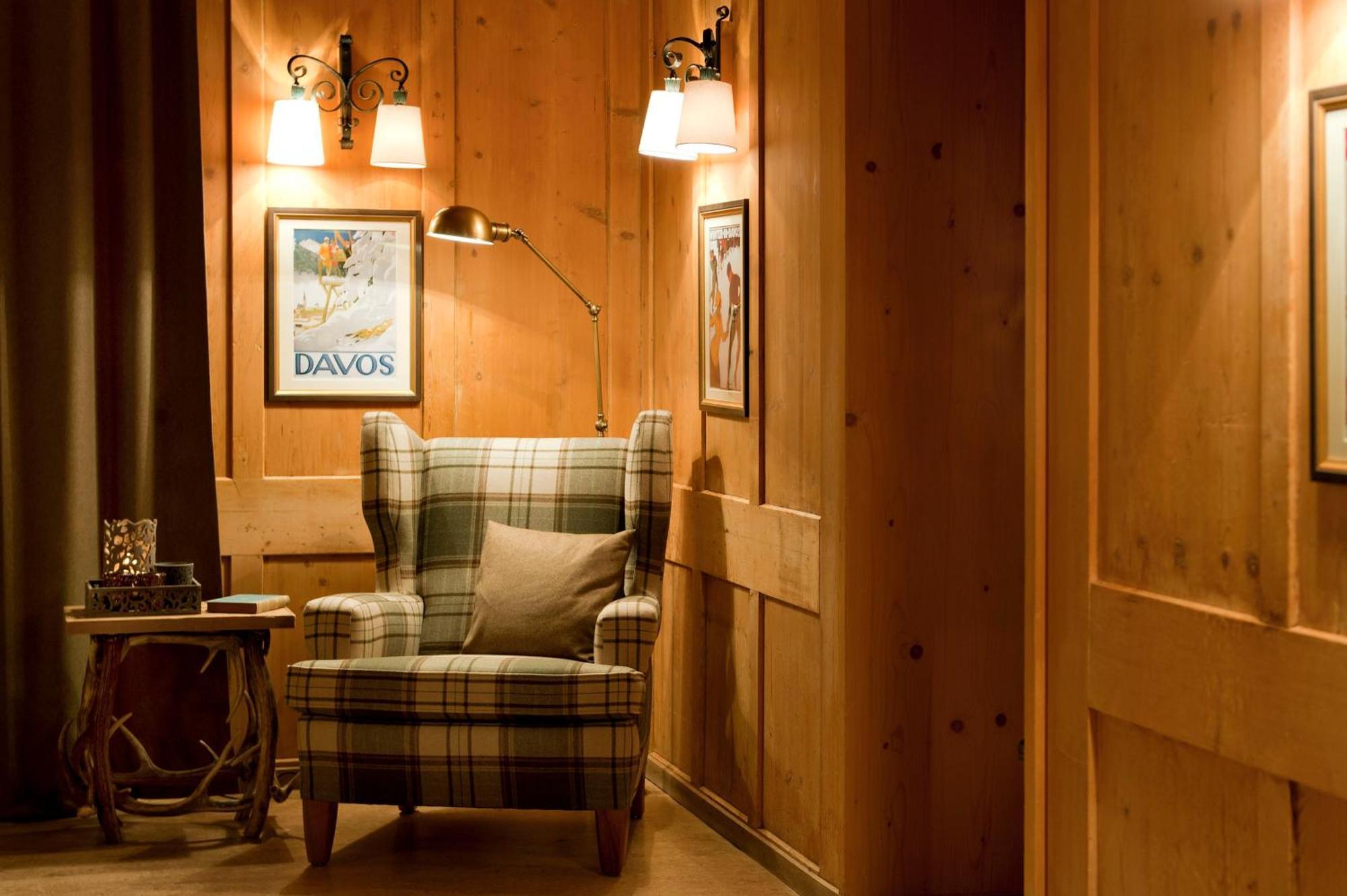 Boutique-Hotel Garni Bellevue Davos Wiesen Luaran gambar