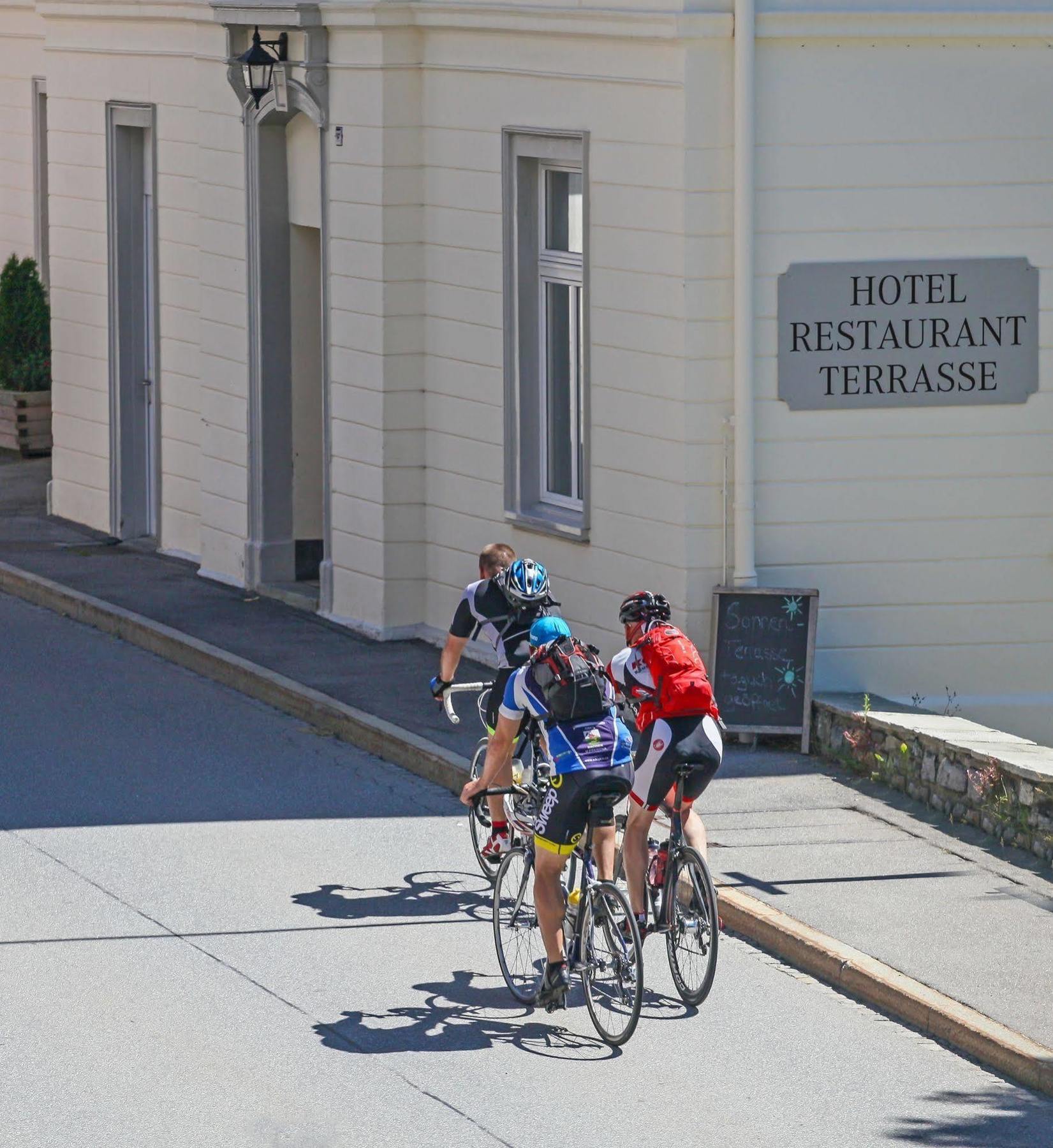 Boutique-Hotel Garni Bellevue Davos Wiesen Luaran gambar